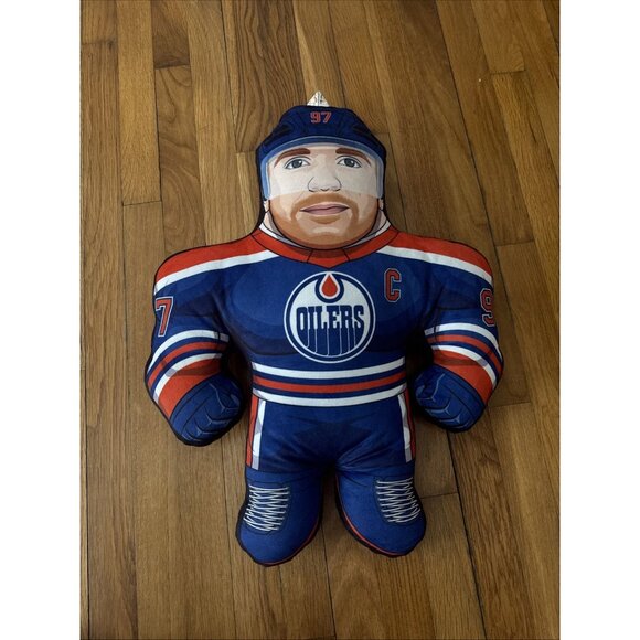 Bleacher Buddy Edmonton Oilers Connor McDavid 98 - Picture 1 of 5